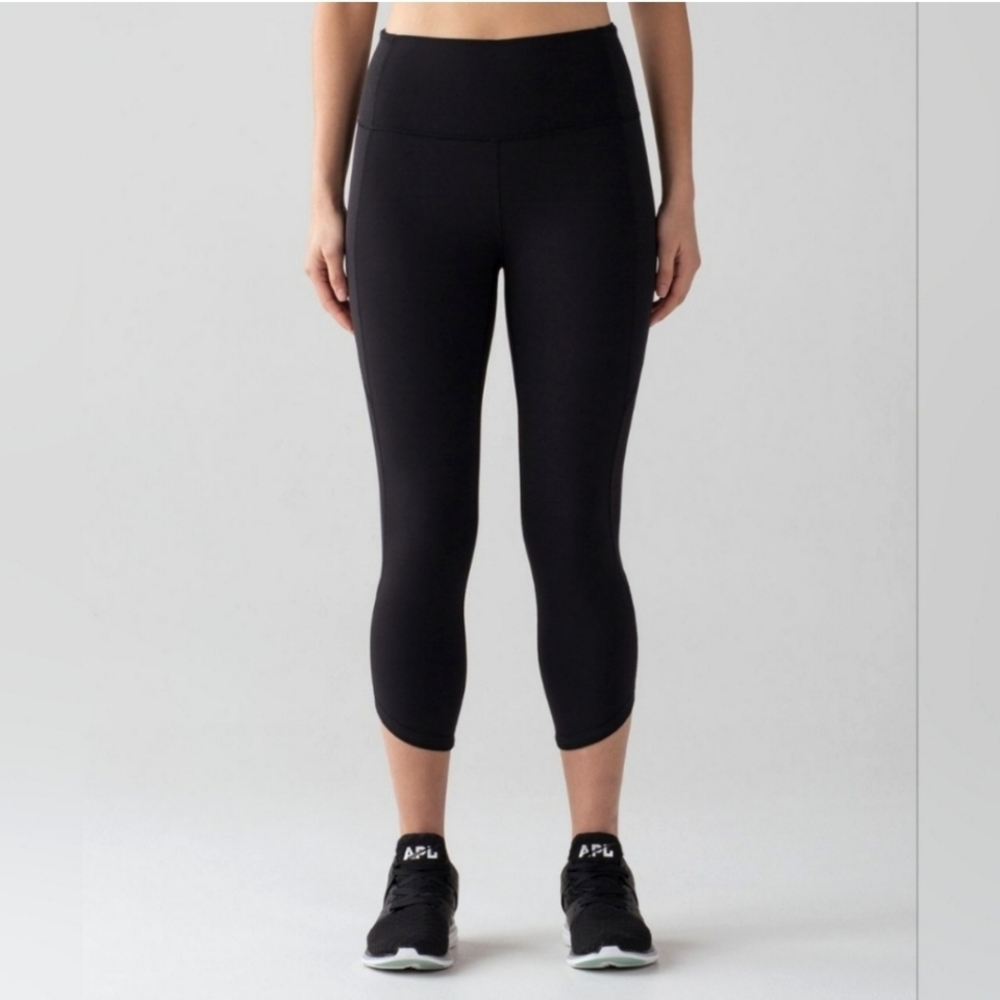 Lululemon Body Con Crop Mesh Panel Leggings Black Size 4